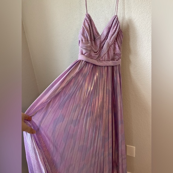 Ieena for Mac Duggal Metallic Purple Pleated Maxi Dress Size 8 - Picture 7 of 11